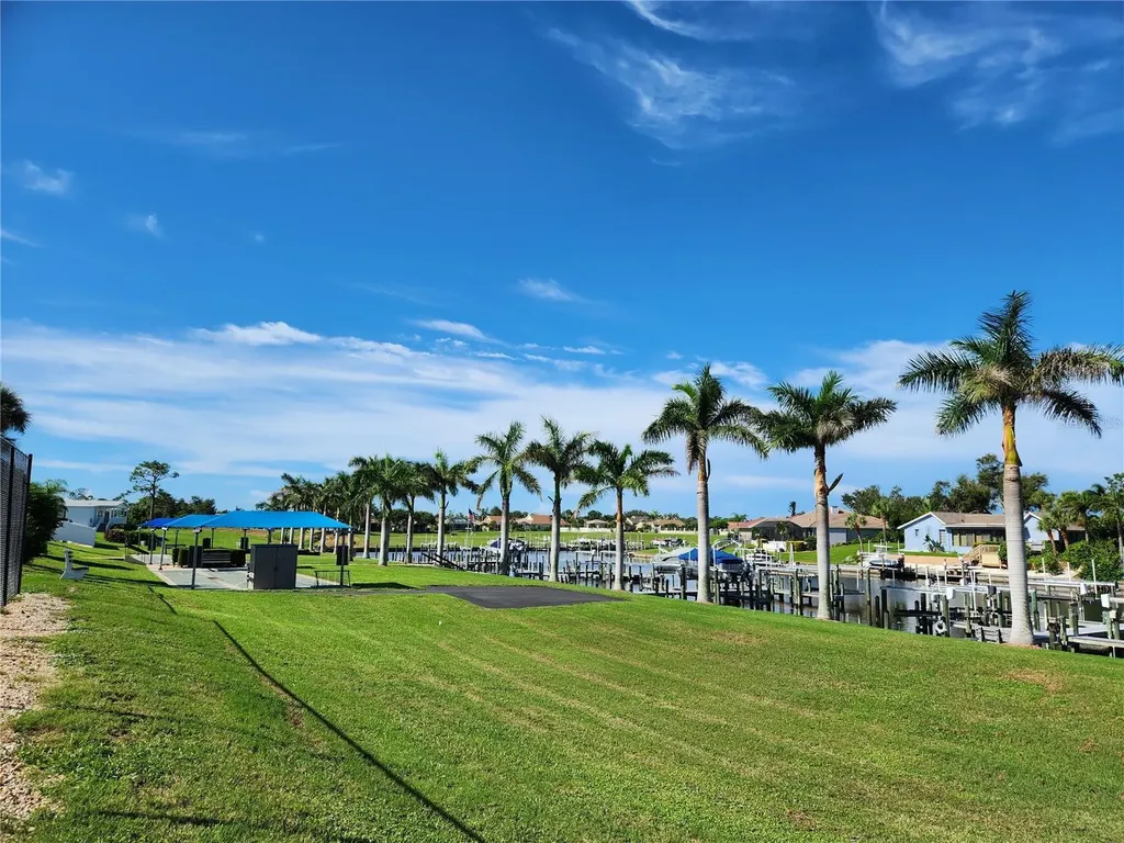 20 N Flora Vista Street Englewood FL 34223