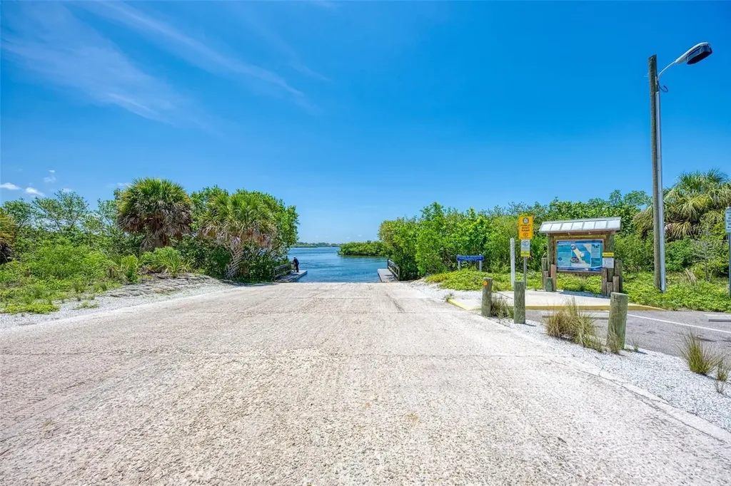 20 N Flora Vista Street Englewood FL 34223