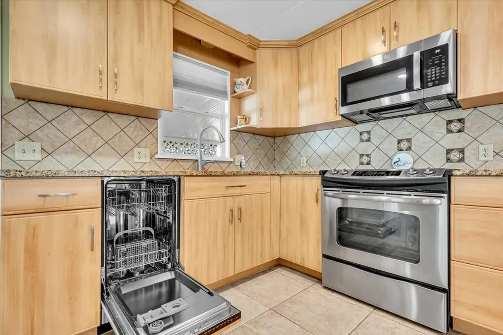 20 N Flora Vista Street Englewood FL 34223