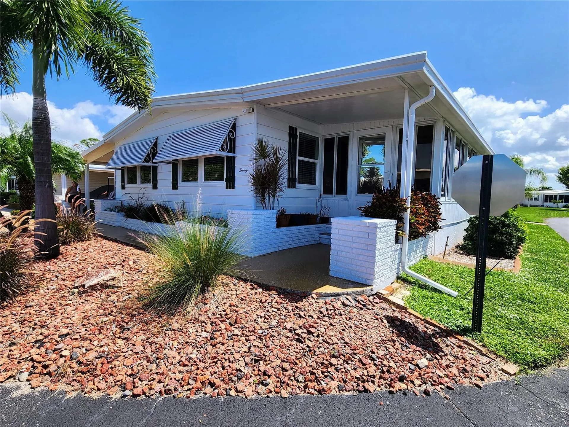 20 N Flora Vista Street Englewood FL 34223