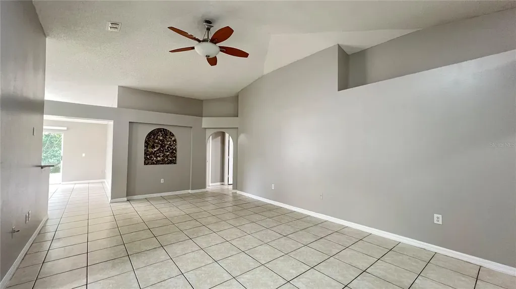 3831 Cinnamon Fern Loop Clermont FL 34714