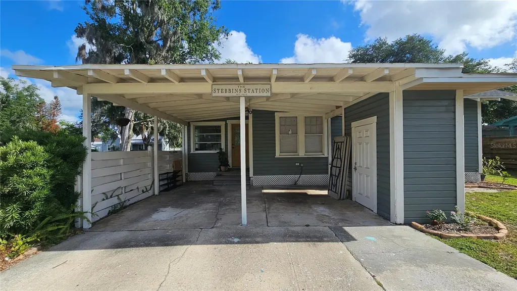 1001 E Gilchrist Street Plant City FL 33563