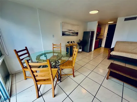 5869 Isla Verde Carolina PR 00979