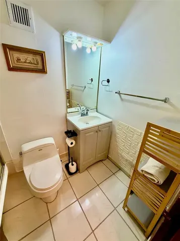5869 Isla Verde Carolina PR 00979