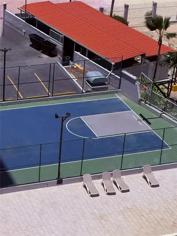 5869 Isla Verde Carolina PR 00979