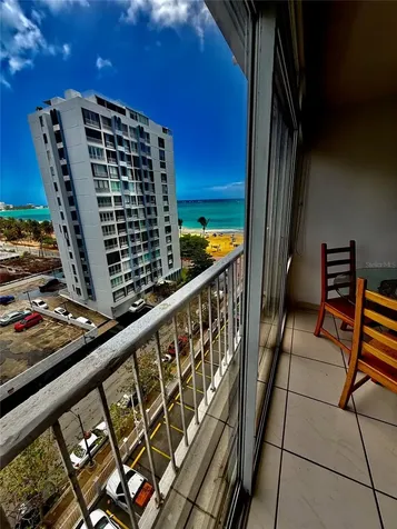 5869 Isla Verde Carolina PR 00979