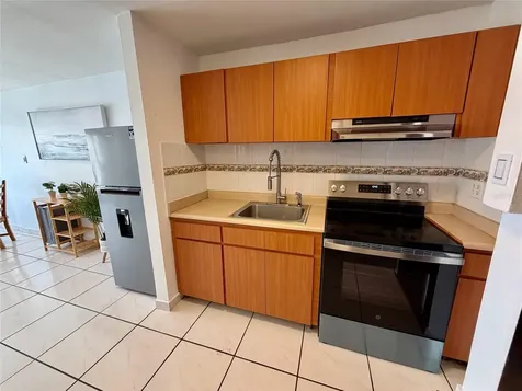 5869 Isla Verde Carolina PR 00979