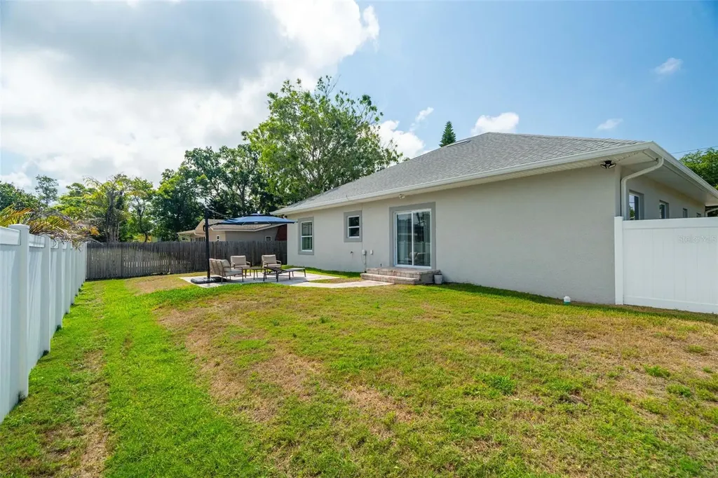 1016 Gulf Road Tarpon Springs FL 34689