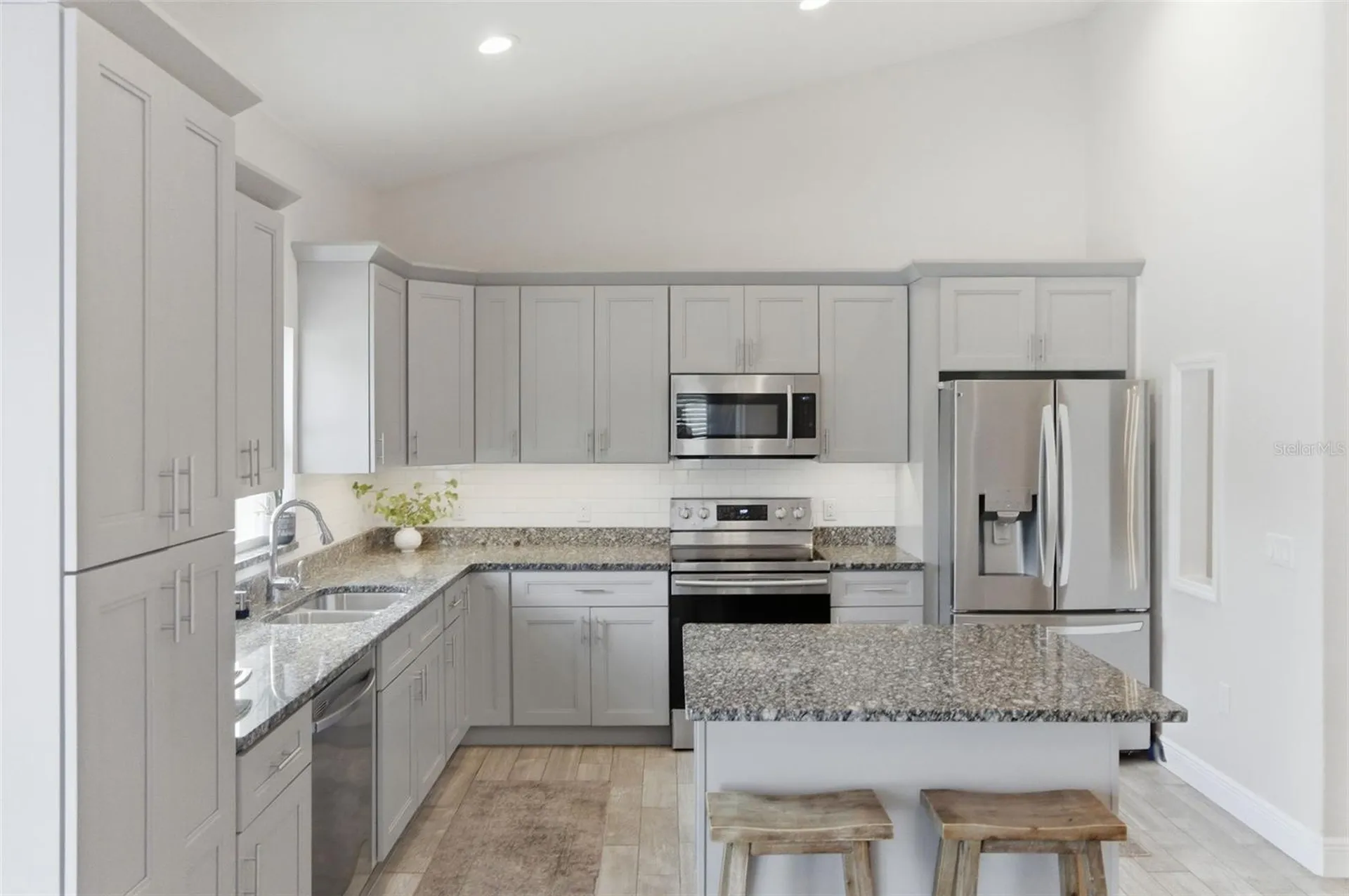1016 Gulf Road Tarpon Springs FL 34689