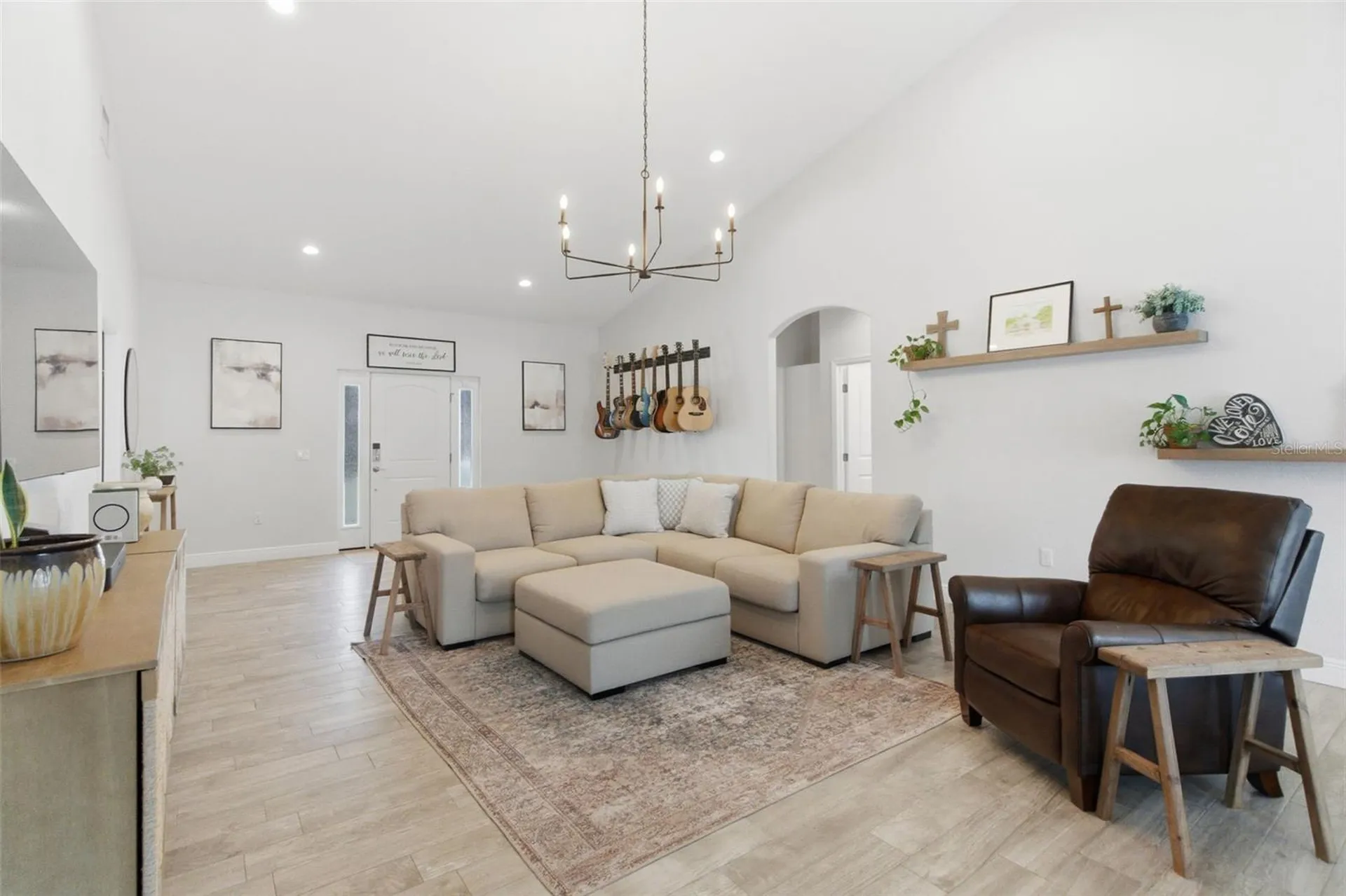 1016 Gulf Road Tarpon Springs FL 34689