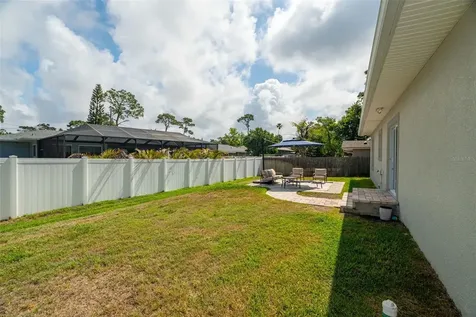 1016 Gulf Road Tarpon Springs FL 34689