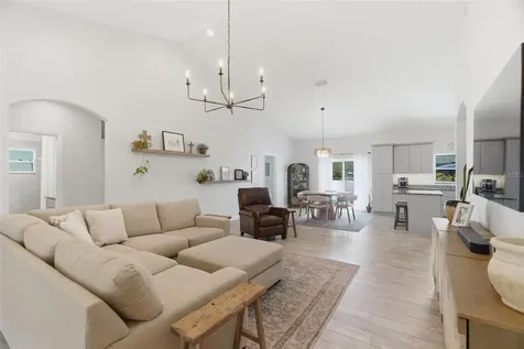 1016 Gulf Road Tarpon Springs FL 34689