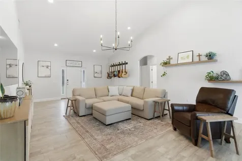 1016 Gulf Road Tarpon Springs FL 34689