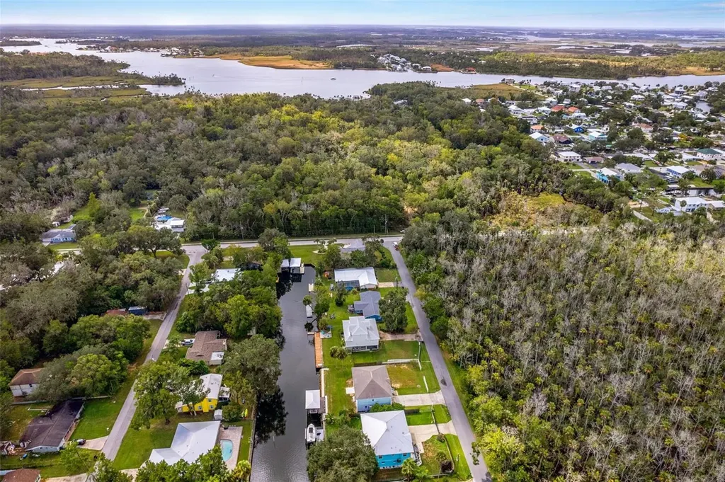 3625 N Suwannee Point Crystal River FL 34428