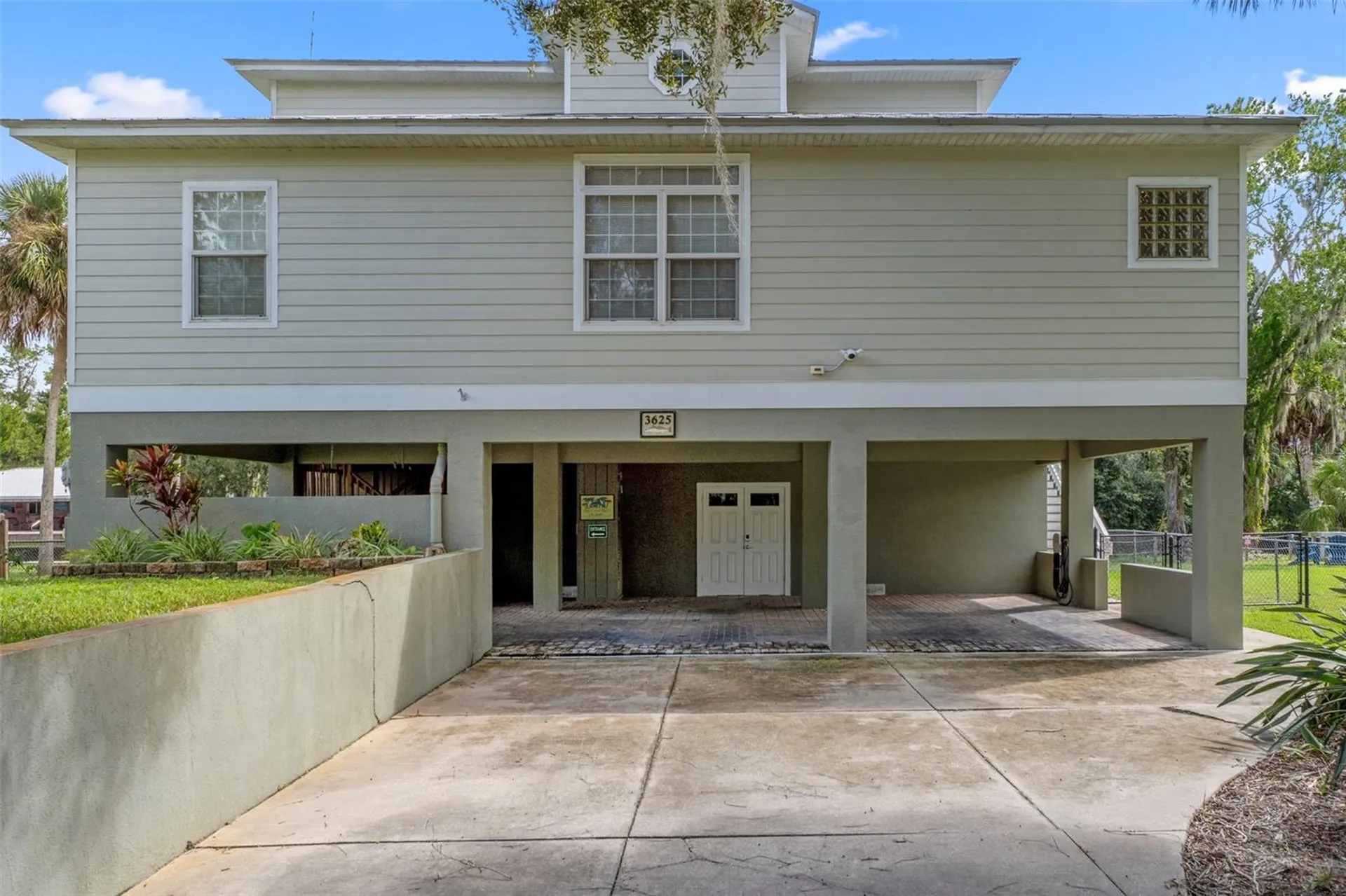 3625 N Suwannee Point Crystal River FL 34428