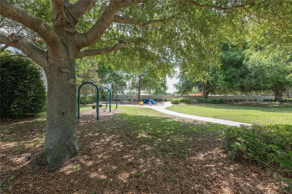 401 Split Oak Court Eustis FL 32736