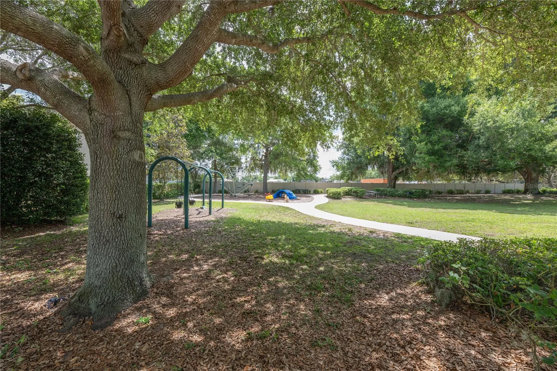401 Split Oak Court Eustis FL 32736