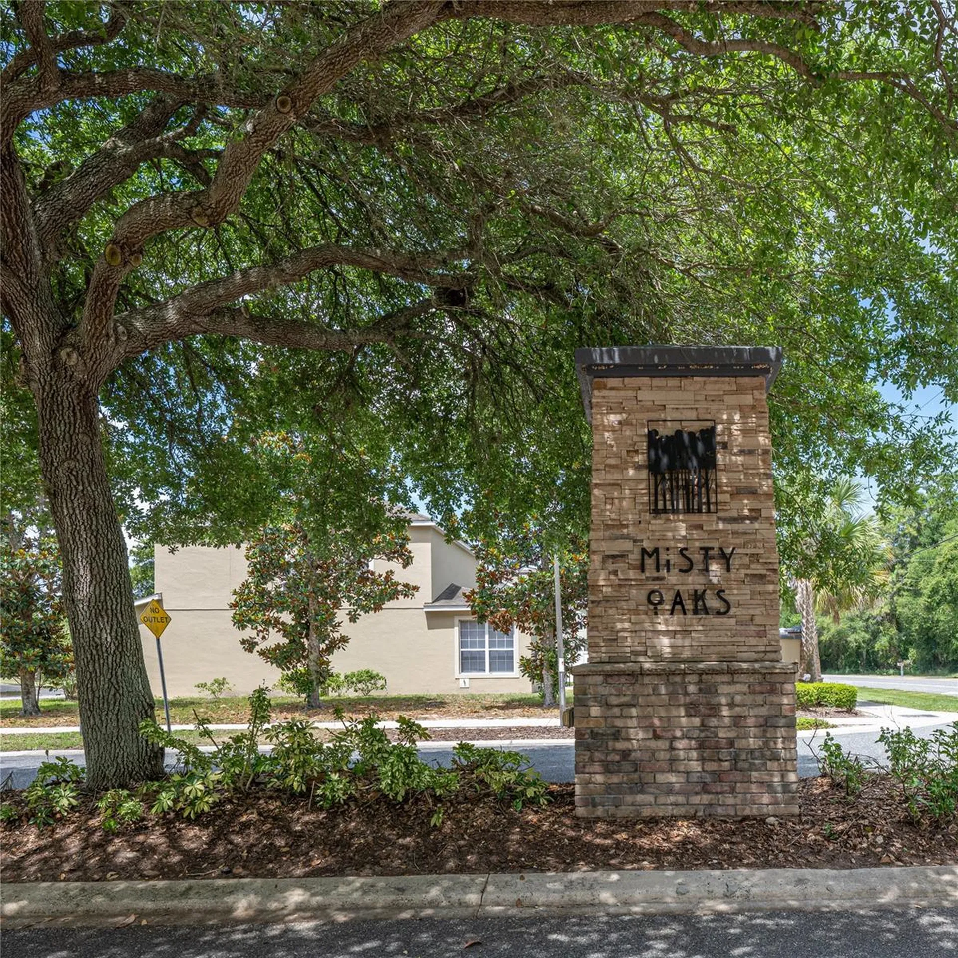 401 Split Oak Court Eustis FL 32736