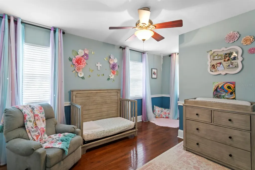 4521 W Watrous Avenue Tampa FL 33629