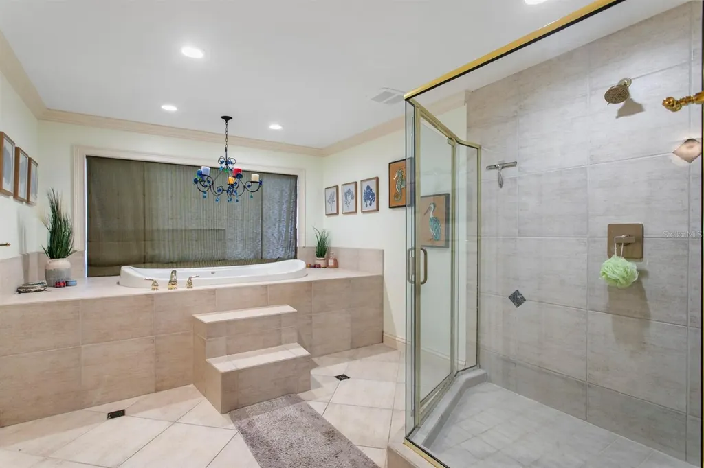4521 W Watrous Avenue Tampa FL 33629