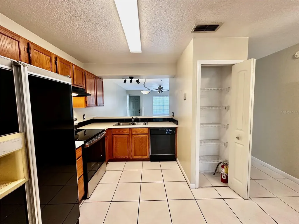144 Reserve Circle Oviedo FL 32765