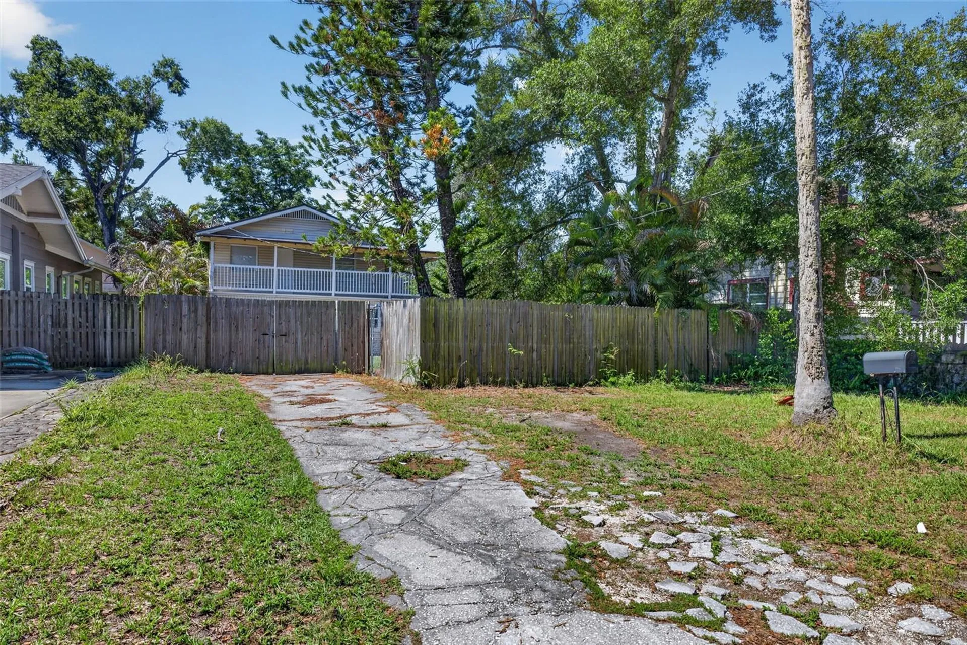114 W Wilder Avenue Tampa FL 33603
