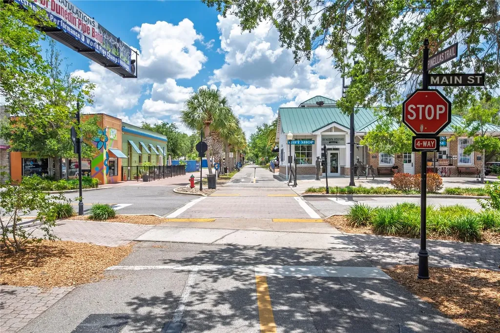 300 Clyde Lane Dunedin FL 34698