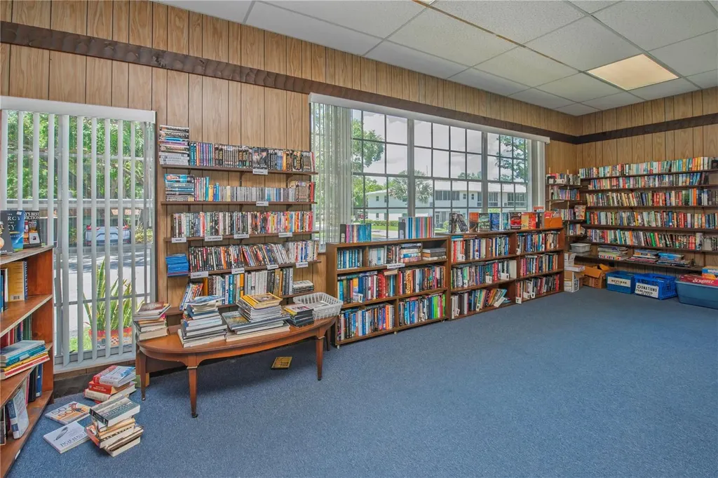 300 Clyde Lane Dunedin FL 34698