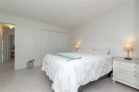 300 Clyde Lane Dunedin FL 34698