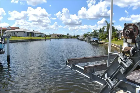825 Via Tripoli Punta Gorda FL 33950