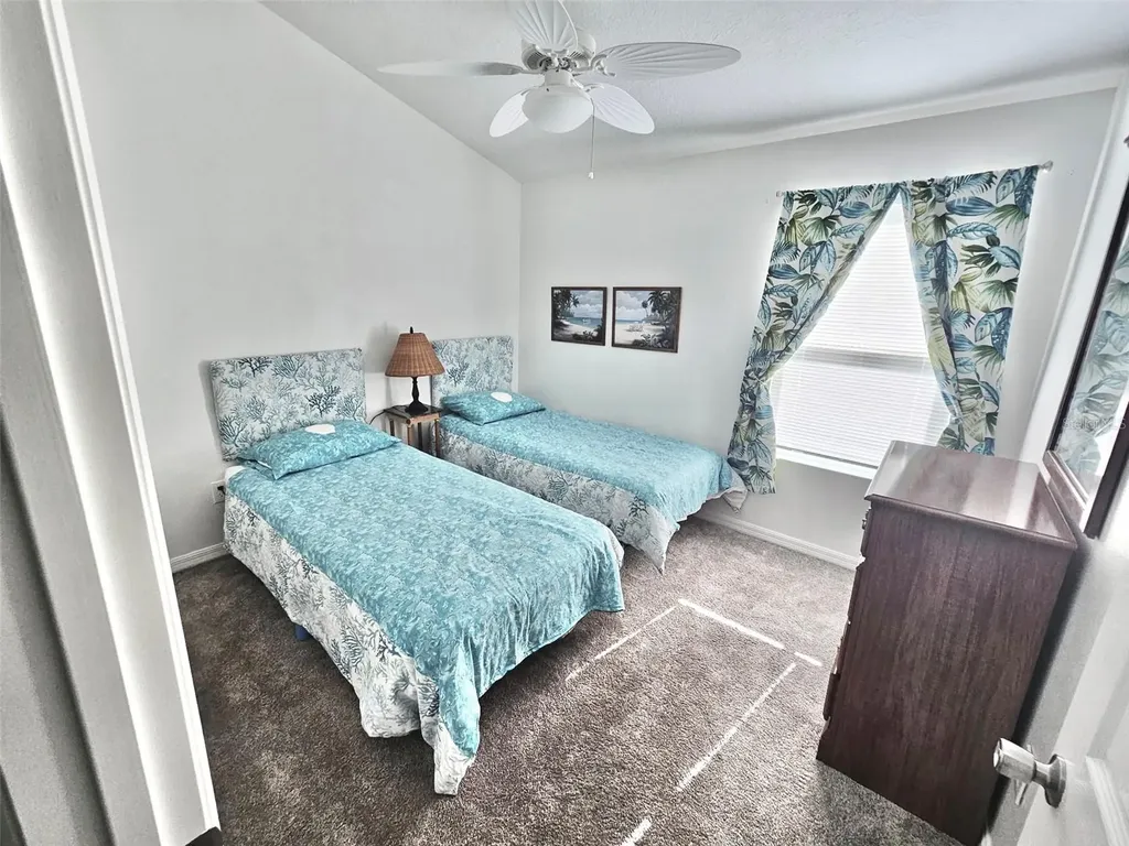 703 Royal Palm Avenue Lady Lake FL 32159