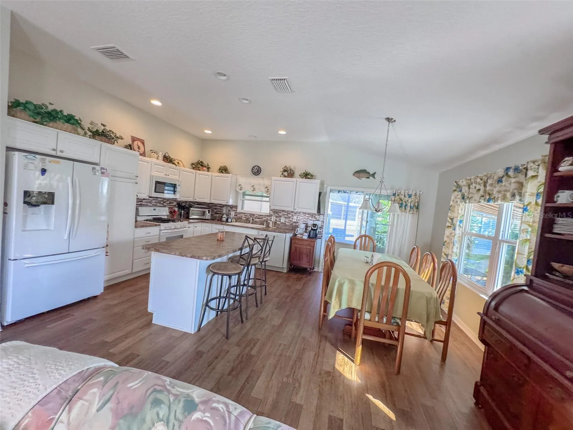 703 Royal Palm Avenue Lady Lake FL 32159