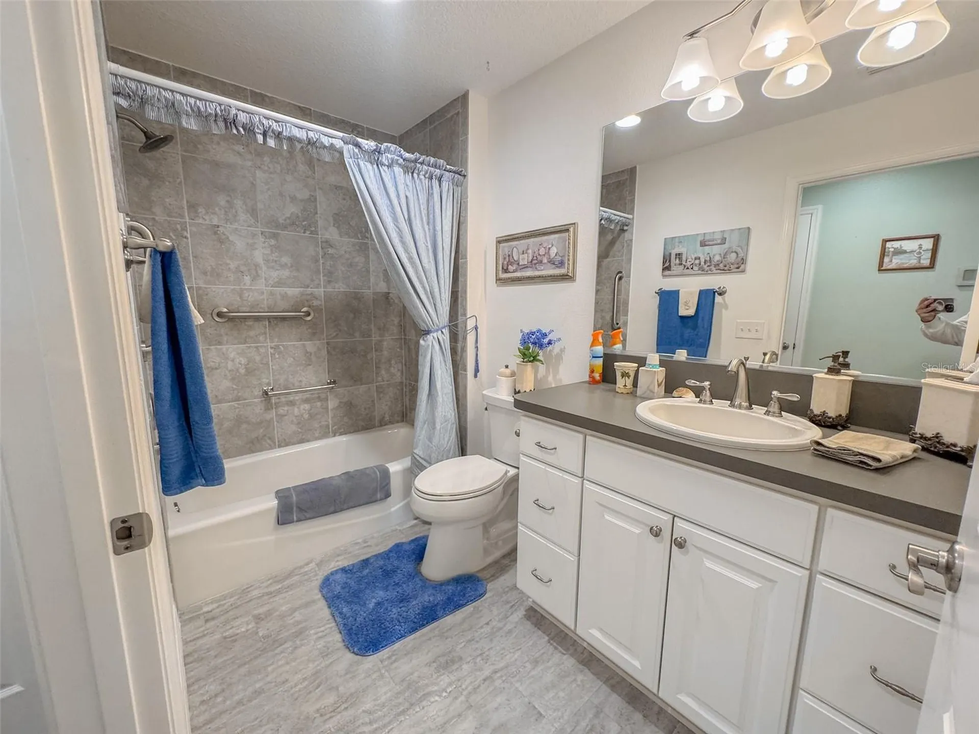 703 Royal Palm Avenue Lady Lake FL 32159