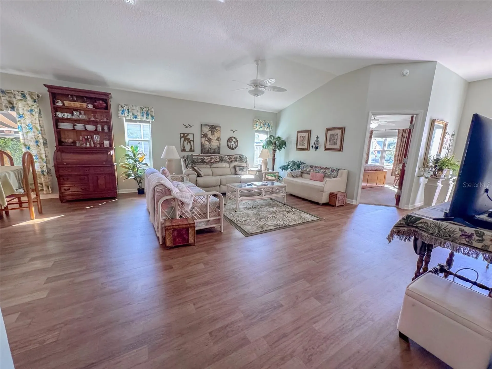703 Royal Palm Avenue Lady Lake FL 32159