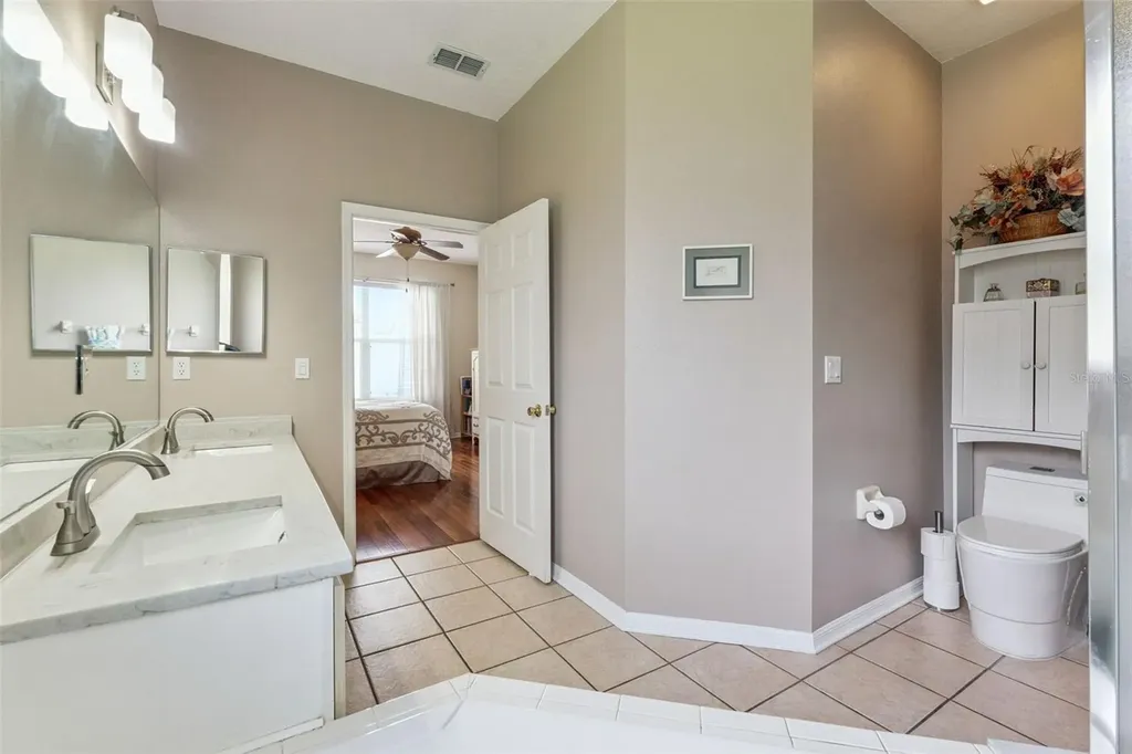 9915 Kona Isle Court Orlando FL 32817