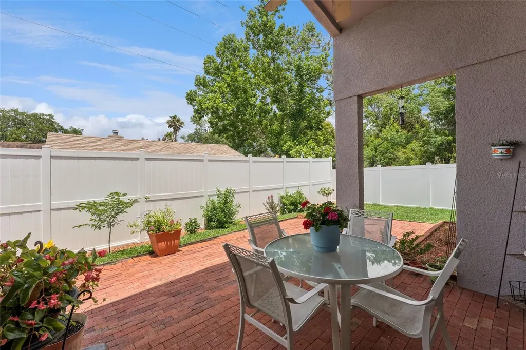9915 Kona Isle Court Orlando FL 32817