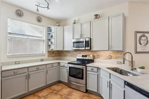 9915 Kona Isle Court Orlando FL 32817