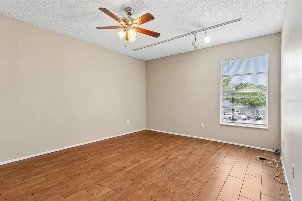 4842 S Semoran Boulevard Orlando FL 32822