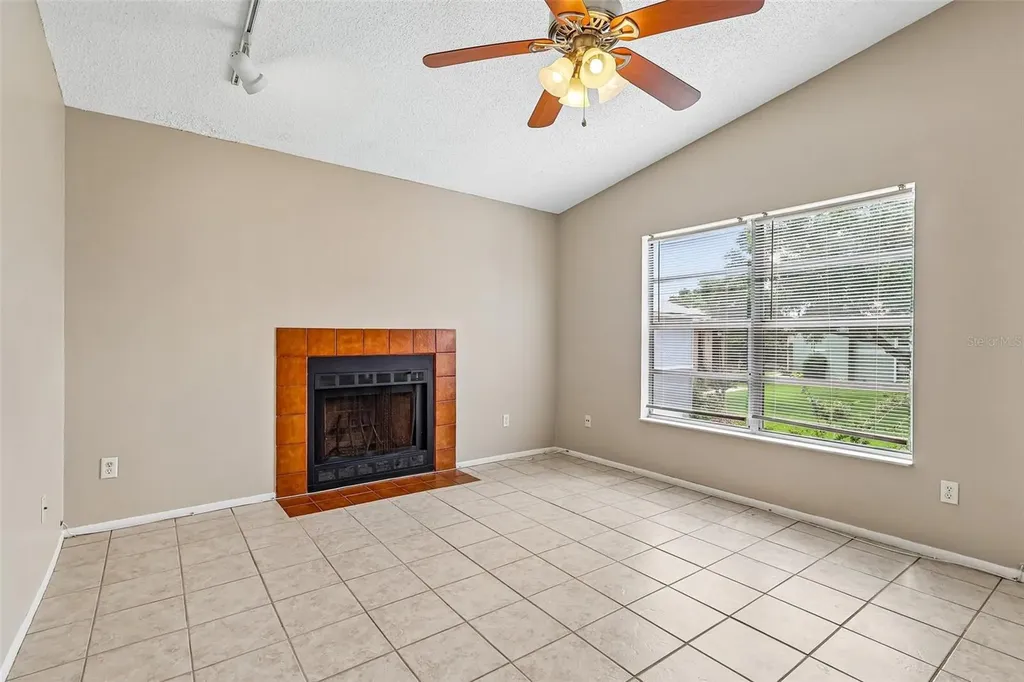 4842 S Semoran Boulevard Orlando FL 32822
