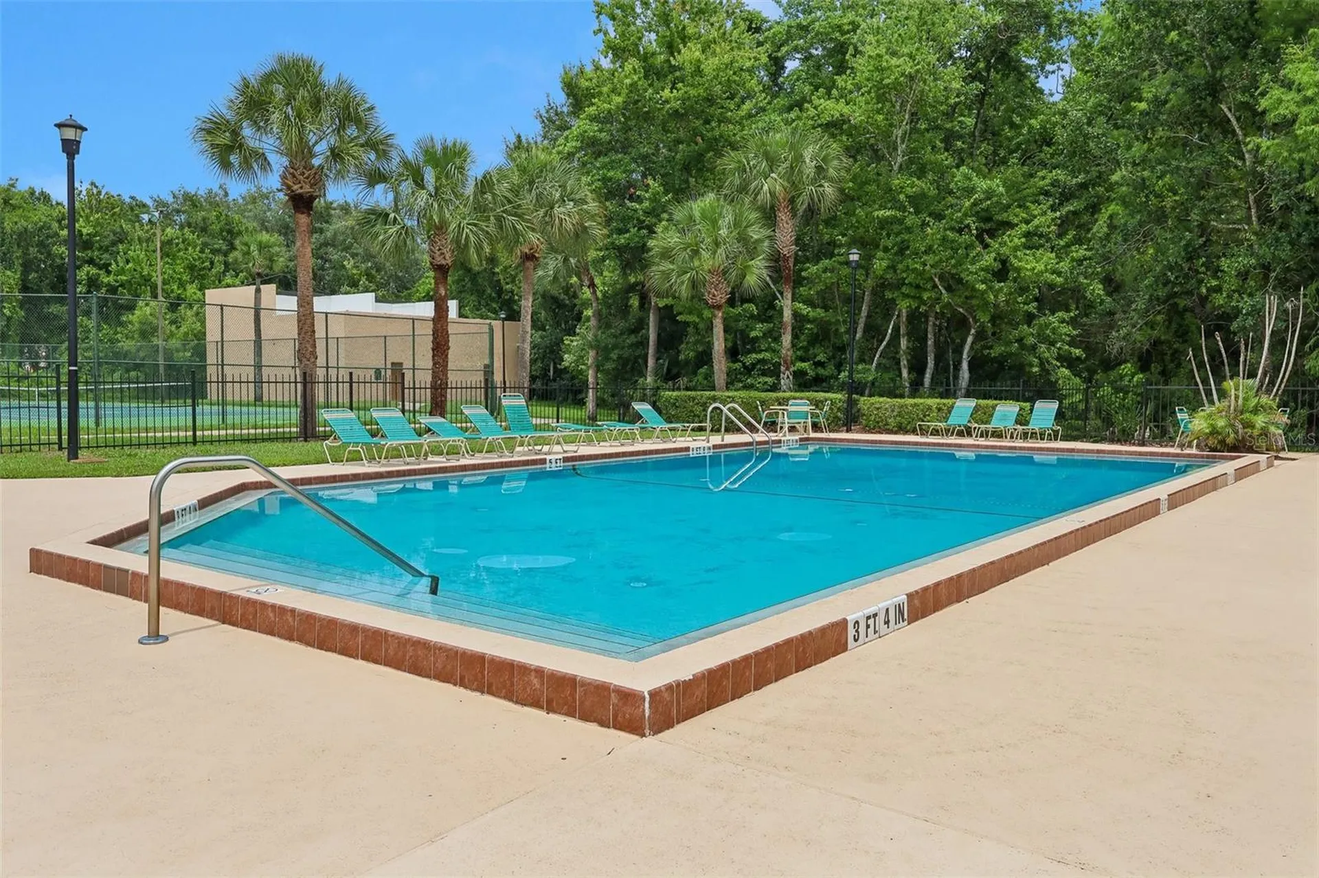 4842 S Semoran Boulevard Orlando FL 32822