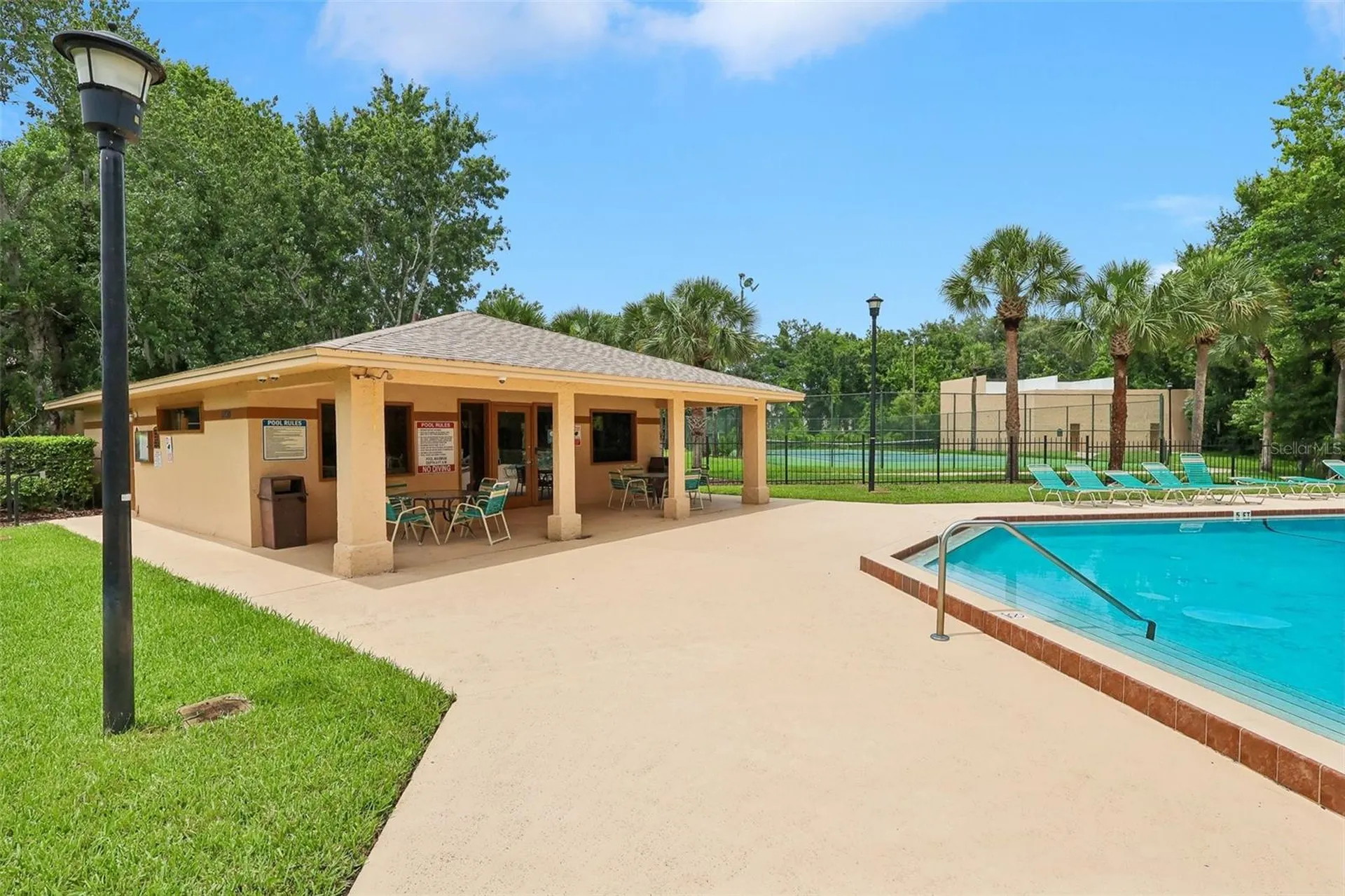 4842 S Semoran Boulevard Orlando FL 32822