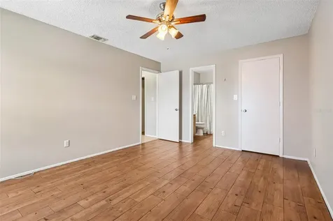 4842 S Semoran Boulevard Orlando FL 32822