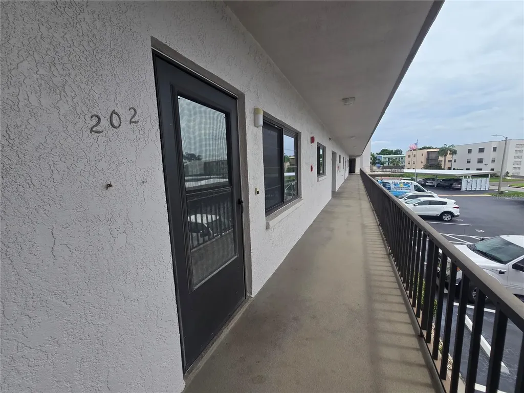 7941 58th Avenue N St Petersburg FL 33709