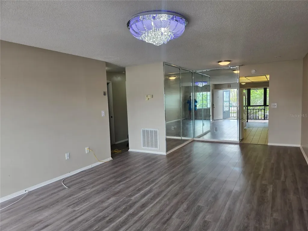 7941 58th Avenue N St Petersburg FL 33709