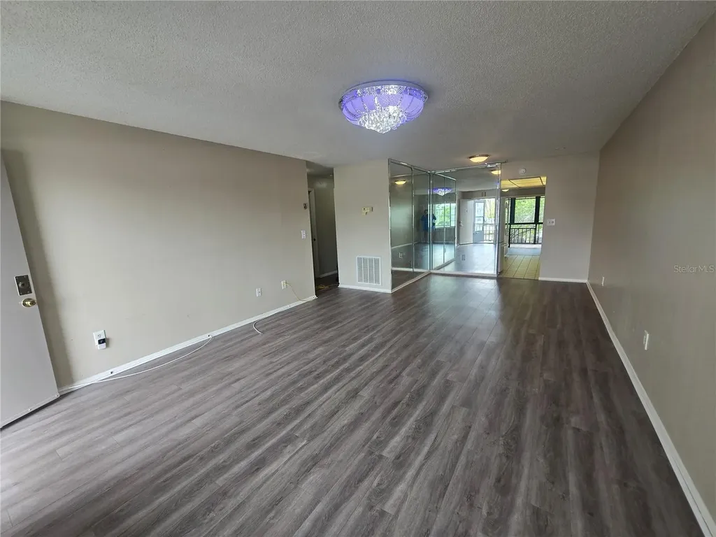 7941 58th Avenue N St Petersburg FL 33709