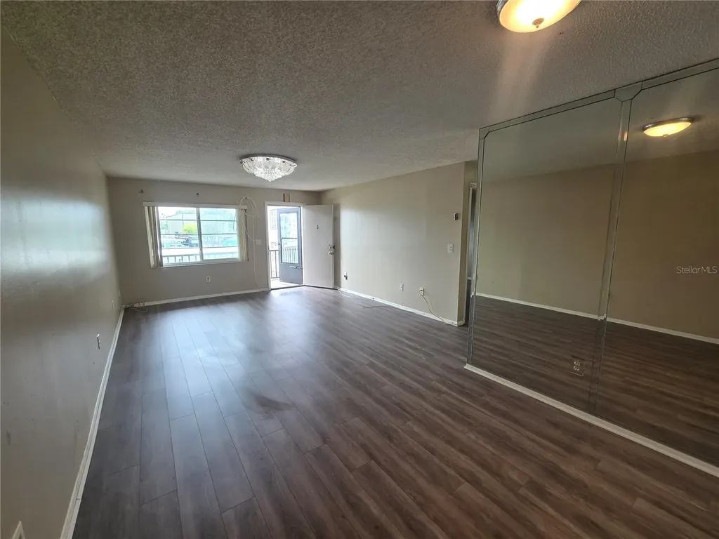 7941 58th Avenue N St Petersburg FL 33709