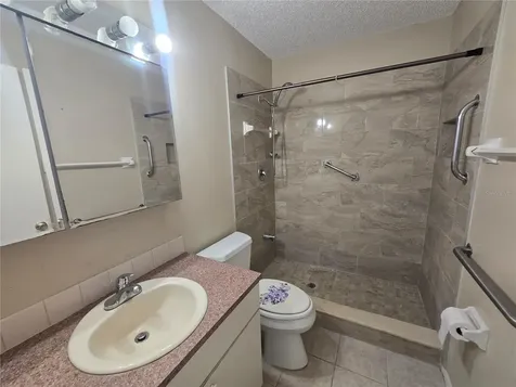7941 58th Avenue N St Petersburg FL 33709
