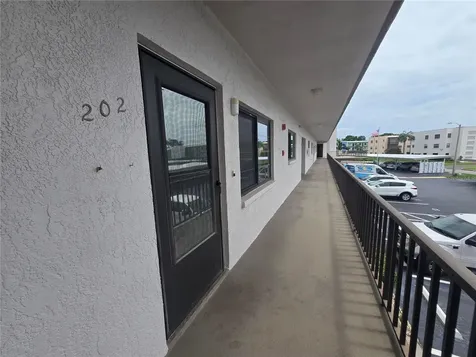 7941 58th Avenue N St Petersburg FL 33709