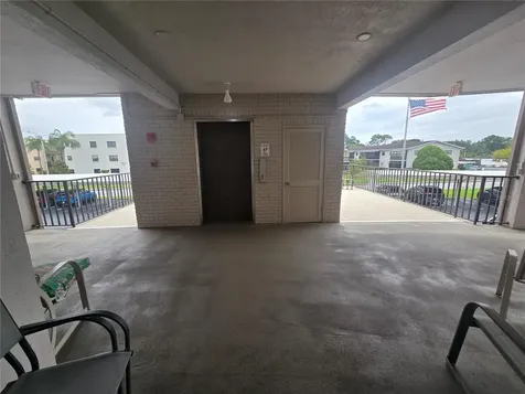 7941 58th Avenue N St Petersburg FL 33709