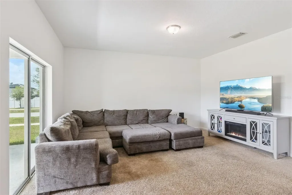 903 Shimmering Oaks Lane Seffner FL 33584